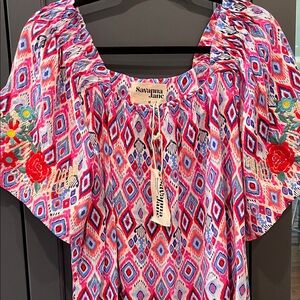 NWT Savanna Jane Embroidered Short Sleeve Top Size M